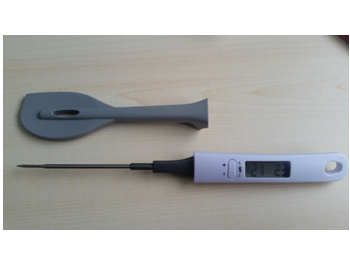 Thermometer with Spatula & Whisk